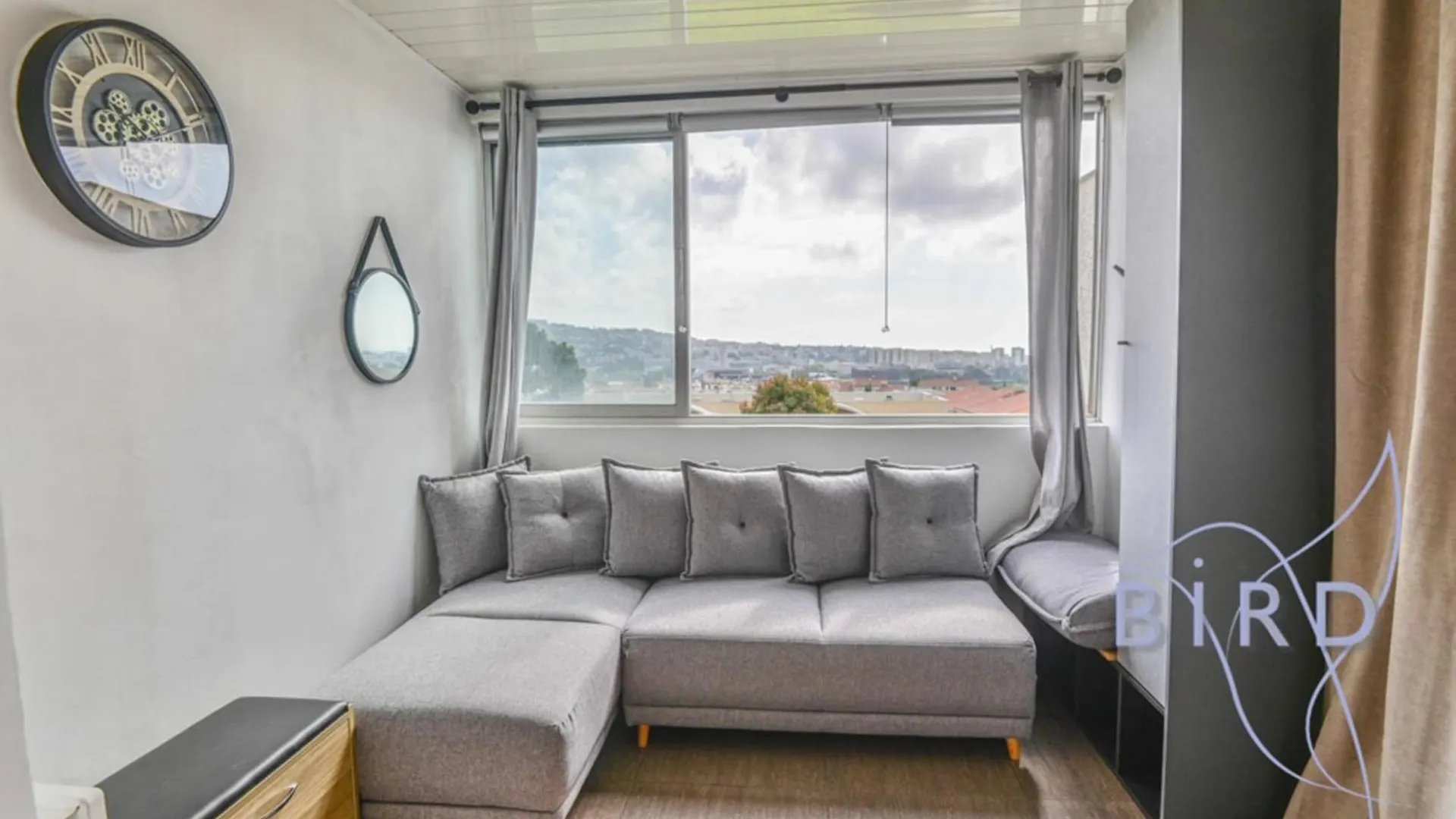 Large Studio With Swimming Pool And Open View Saint-Laurent-du-Var